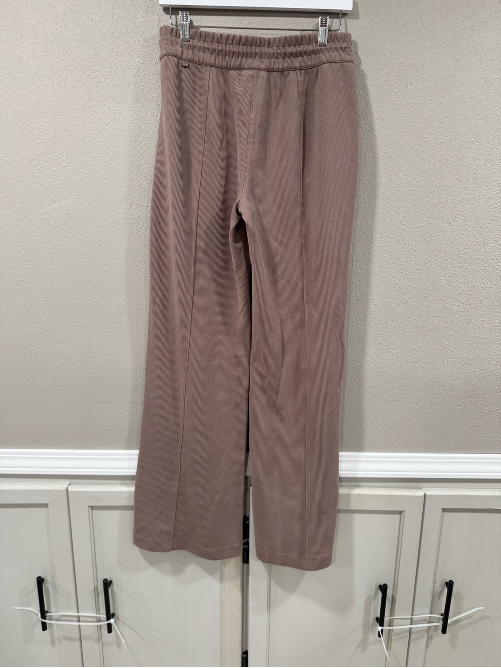 Lululemon Ribbed Softstreme Mid Rise Pant 32” Taupetastic - Picture 7 of 10